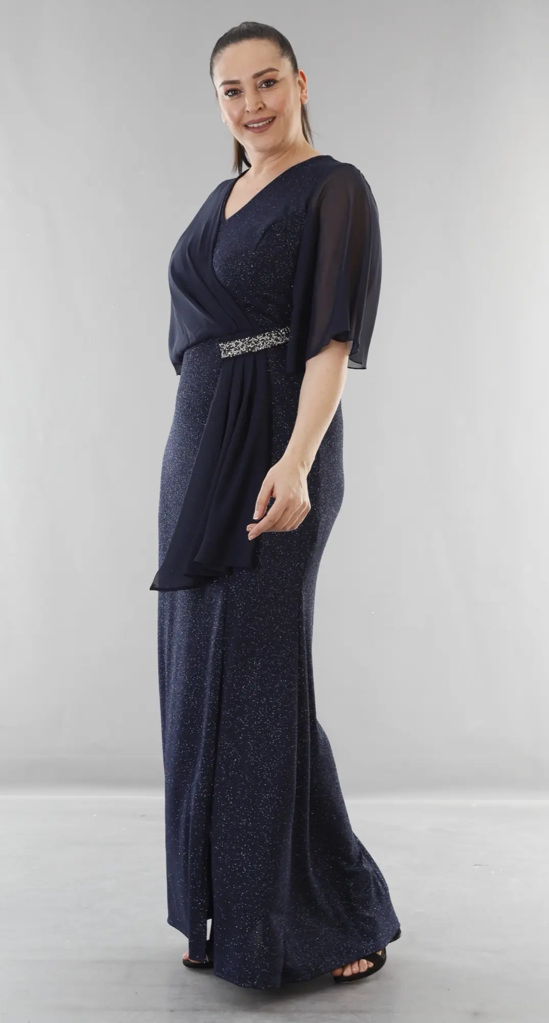 Glitzer-Abendkleid in großen Größen mit V-Ausschnitt 4
