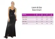 Langes Abendkleid aus Strick-Satin mit Plissee und Schleppe 6